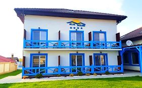Pensiunea Blue House Guest House 4*