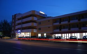 Hotel Europolis  3*