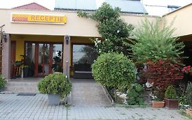 Motel Select  3*